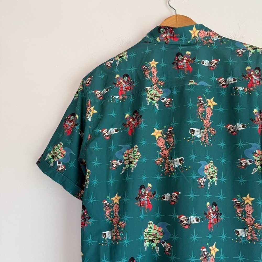 RSVLTS Guardians of the Galaxy Rocket Around the Tree Shirt Large Short Sleeve - Picture 7 of 10